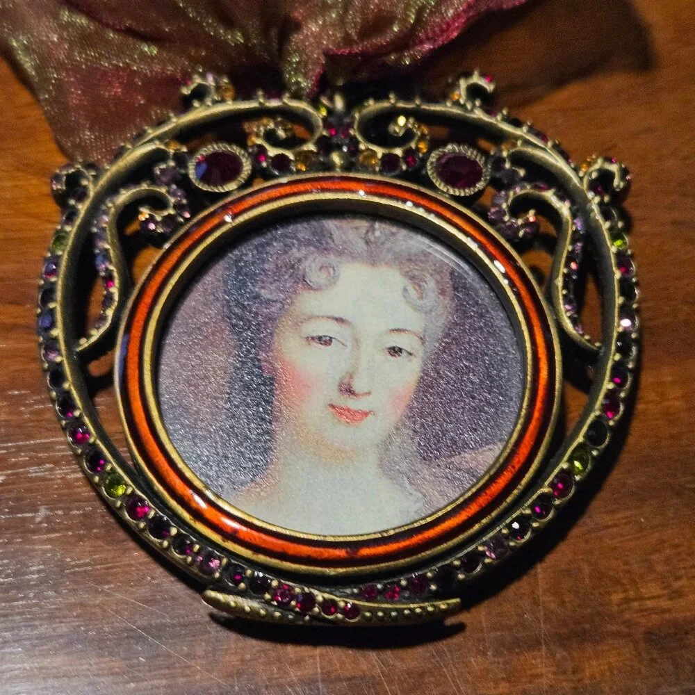RARE JAY STRONGWATER VICTORIAN HEART CRYSTAL ENAMEL HANGING MINI FRAME ORNAMENT